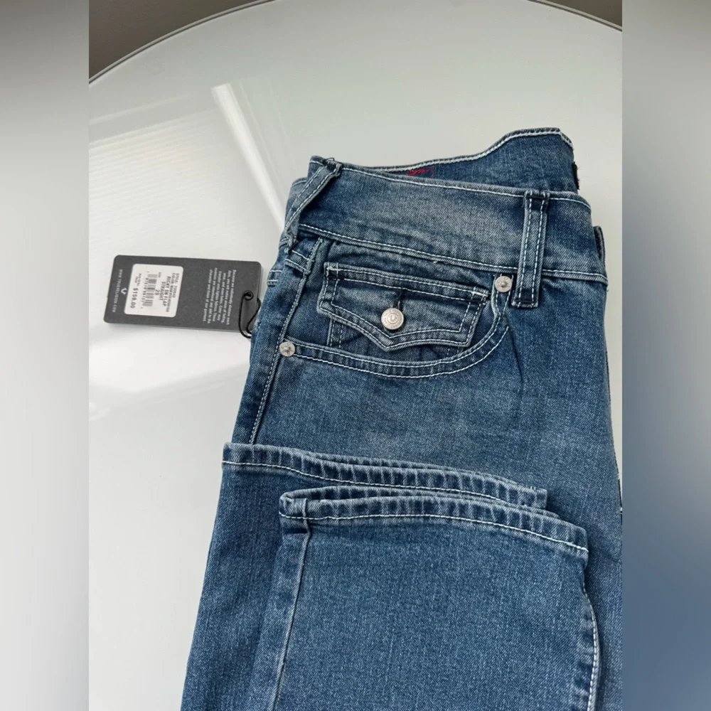 True Religion Medium Wash Contrast Stitch Mid Blue Relaxed Straight Jeans 29x34